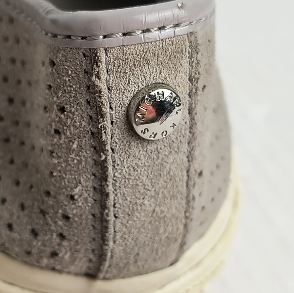 MICHAEL Michael Kors Gray Perforated Sneakers Women's Size 9M - Picture 8 of 12